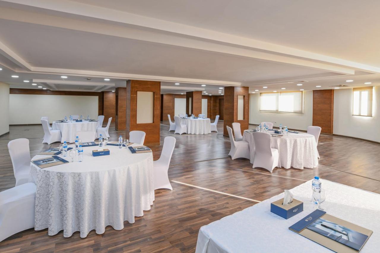 Tolip Gardens Hotel Káhira Exteriér fotografie Meeting room